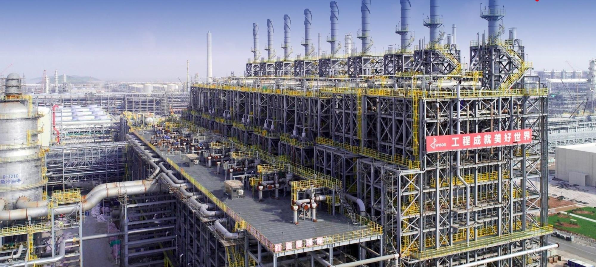 World's largest modularized cracking furnace